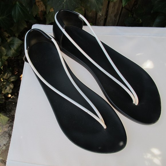 ipanema starck thing n thong sandal